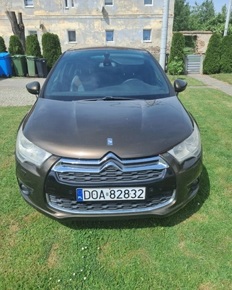 Citroen DS4 cena 24900 przebieg: 198000, rok produkcji 2011 z Wiązów małe 79